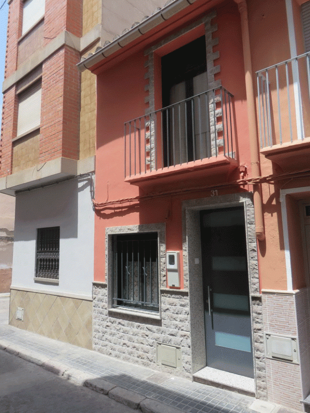 Rehabilitación vivienda. Fachada San Serapio. Lopez Domenech Constructora